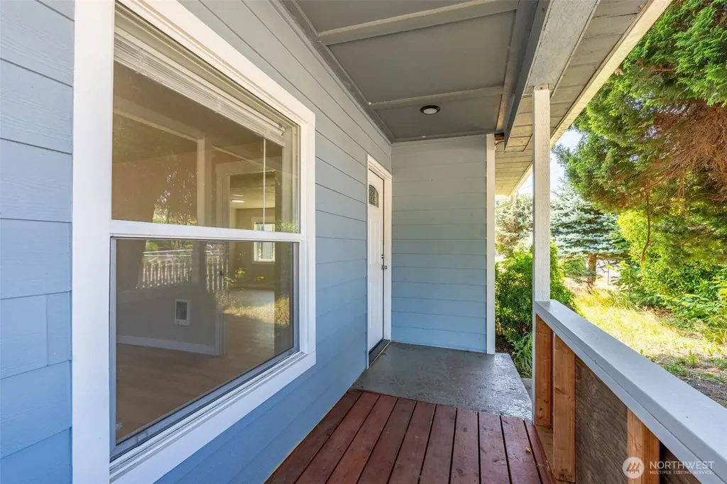 1202 Rhobina Street Centralia WA 98531