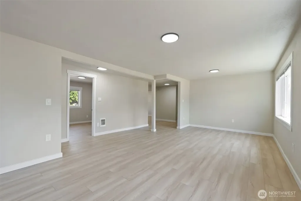 1202 Rhobina Street Centralia WA 98531