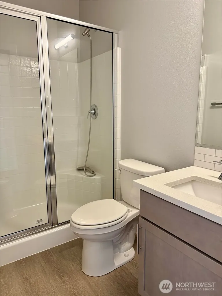 10044 5th Avenue SW Seattle WA 98146