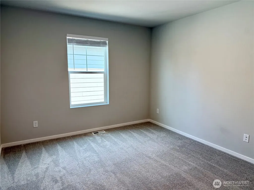 10044 5th Avenue SW Seattle WA 98146