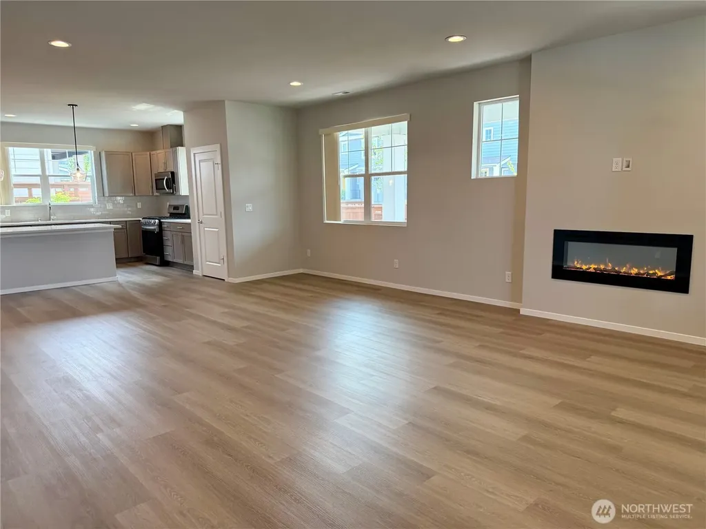 10044 5th Avenue SW Seattle WA 98146