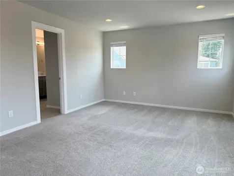 10044 5th Avenue SW Seattle WA 98146