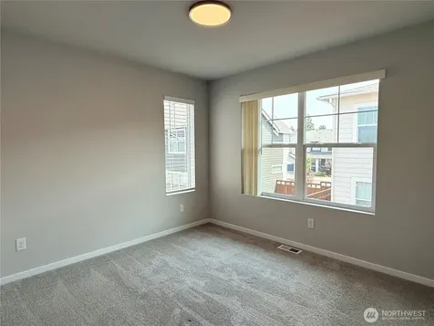 10044 5th Avenue SW Seattle WA 98146