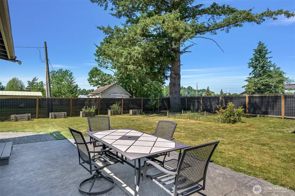 230 Vancouver Street Sumas WA 98295