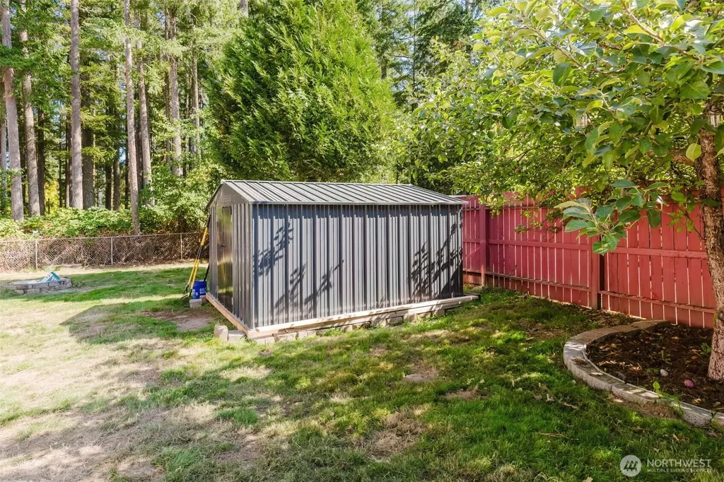 70 Tahuyeh Drive W Bremerton WA 98312