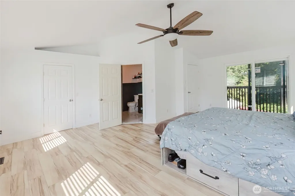 70 Tahuyeh Drive W Bremerton WA 98312