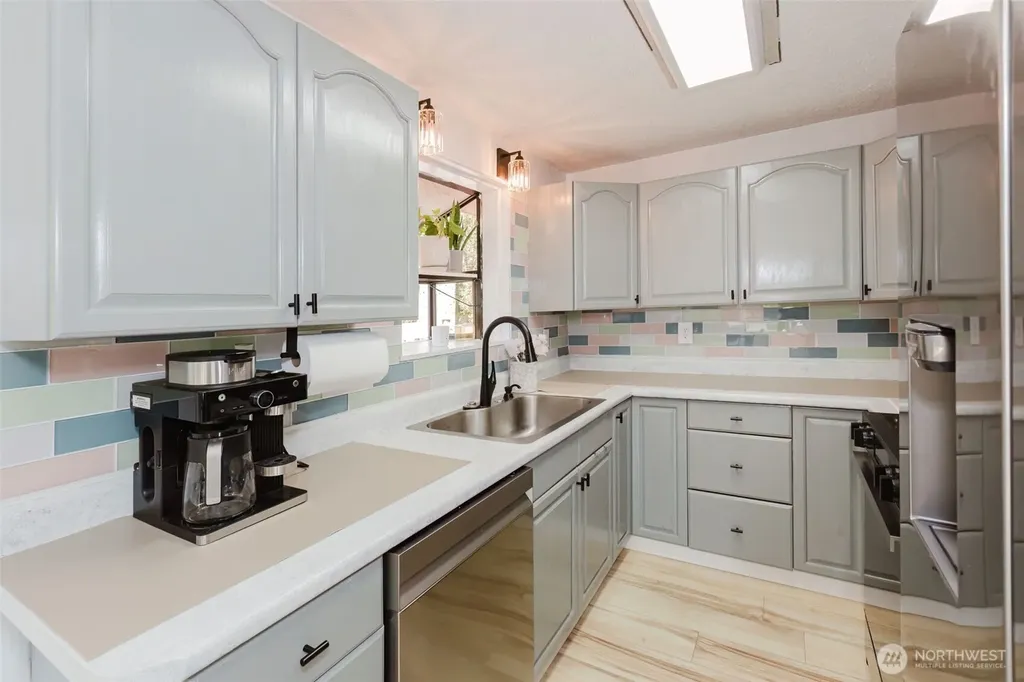 70 Tahuyeh Drive W Bremerton WA 98312