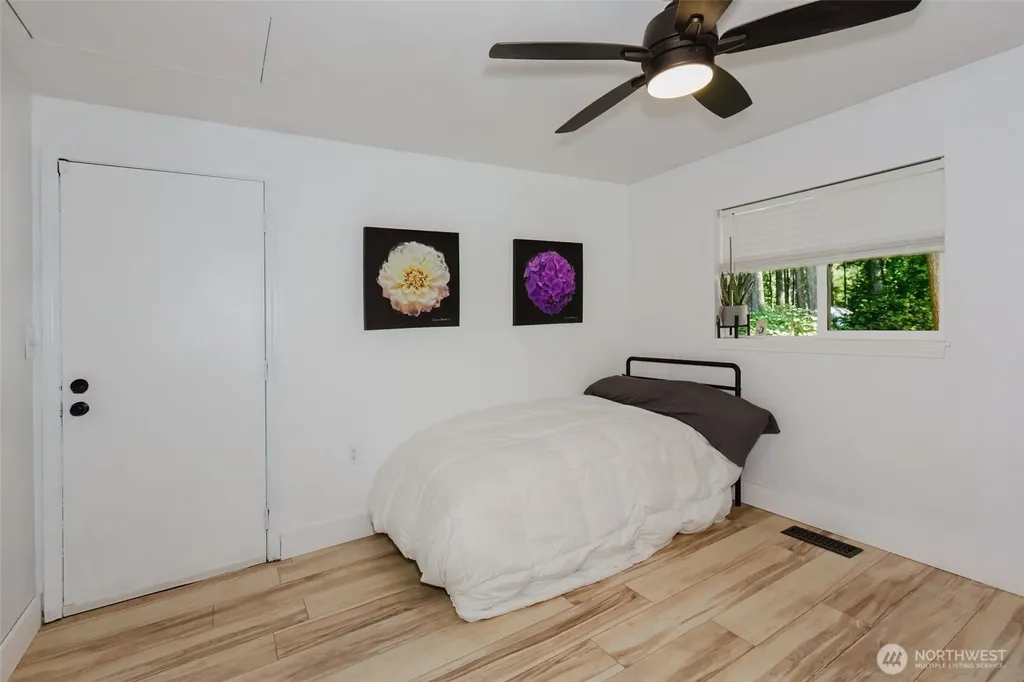 70 Tahuyeh Drive W Bremerton WA 98312