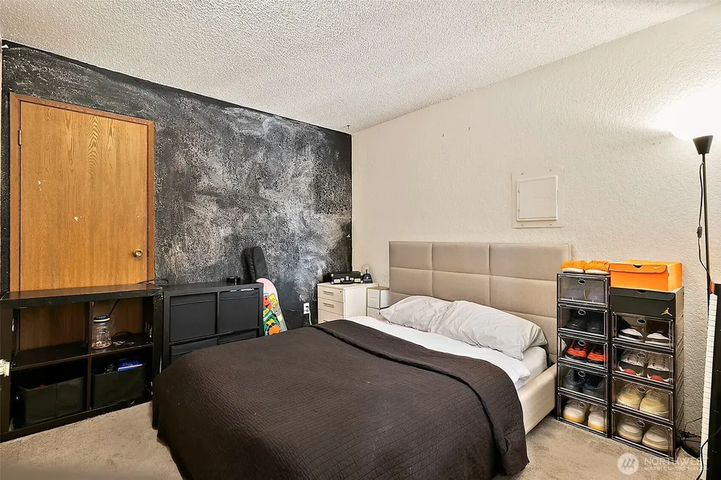 10005 SE 235th Kent WA 98031