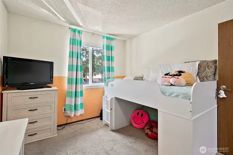 10005 SE 235th Kent WA 98031