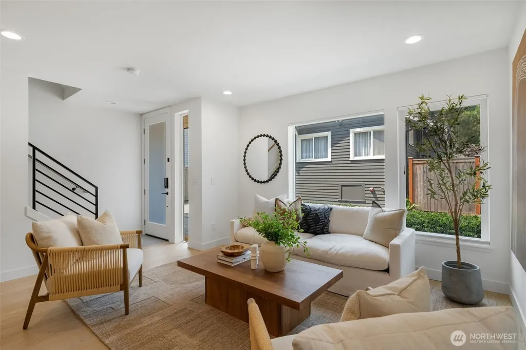 8530 13th Avenue NW Seattle WA 98117