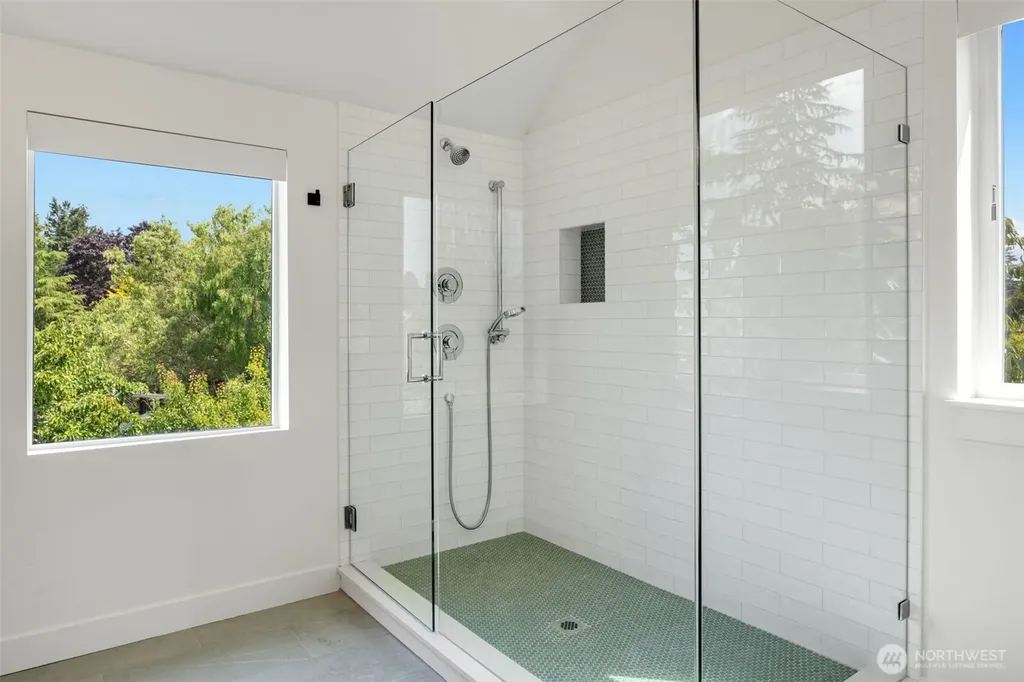 8530 13th Avenue NW Seattle WA 98117