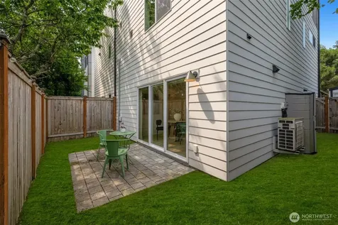 8530 13th Avenue NW Seattle WA 98117