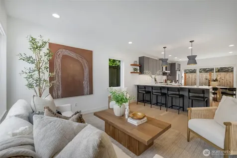 8530 13th Avenue NW Seattle WA 98117