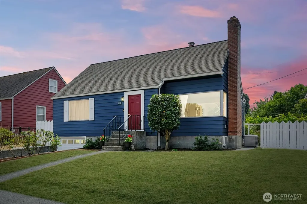 1217 S Charlestown Street Seattle WA 98108