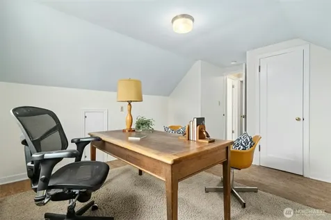 1217 S Charlestown Street Seattle WA 98108