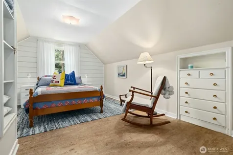 1217 S Charlestown Street Seattle WA 98108