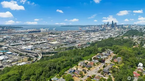 1217 S Charlestown Street Seattle WA 98108