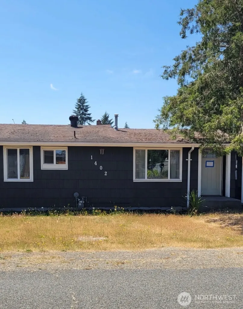 1402 Violet Meadow Street S Tacoma WA 98444