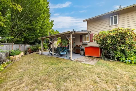 7103 Church Creek Circle NW Stanwood WA 98292
