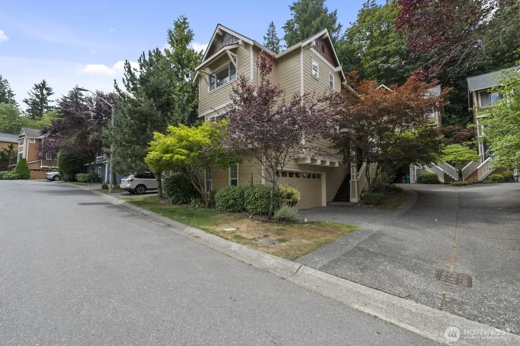 71 Sunset Court NW Issaquah WA 98027