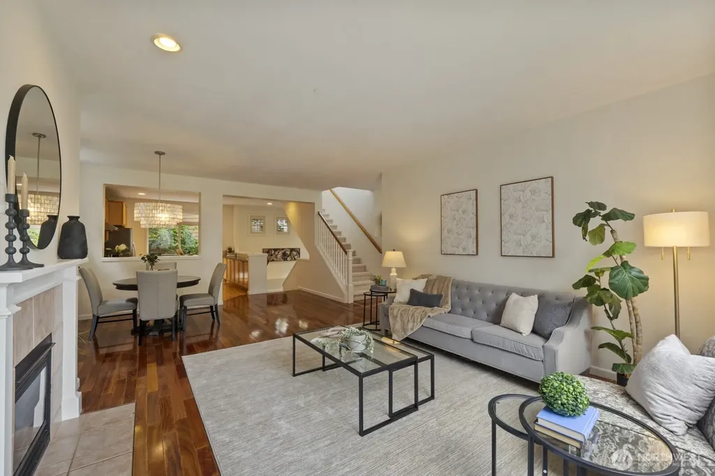 71 Sunset Court NW Issaquah WA 98027