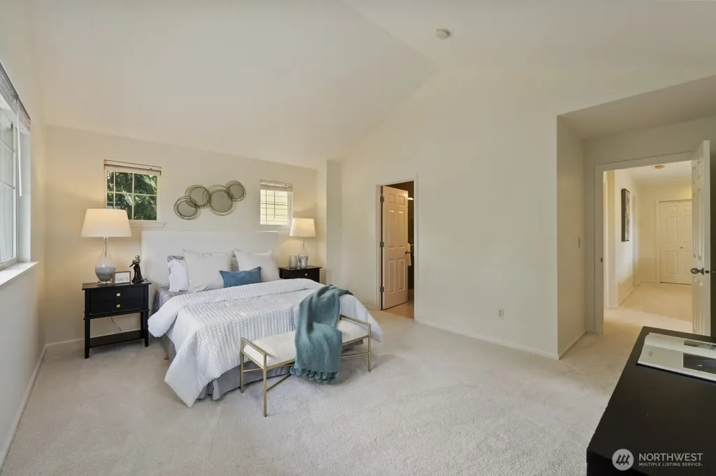 71 Sunset Court NW Issaquah WA 98027