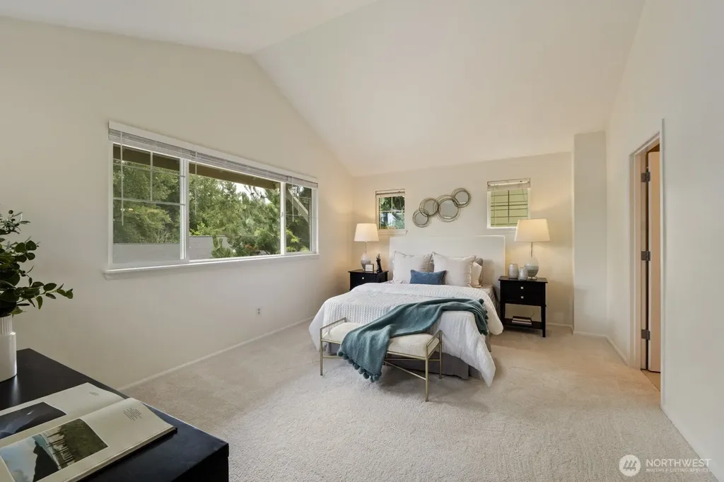 71 Sunset Court NW Issaquah WA 98027