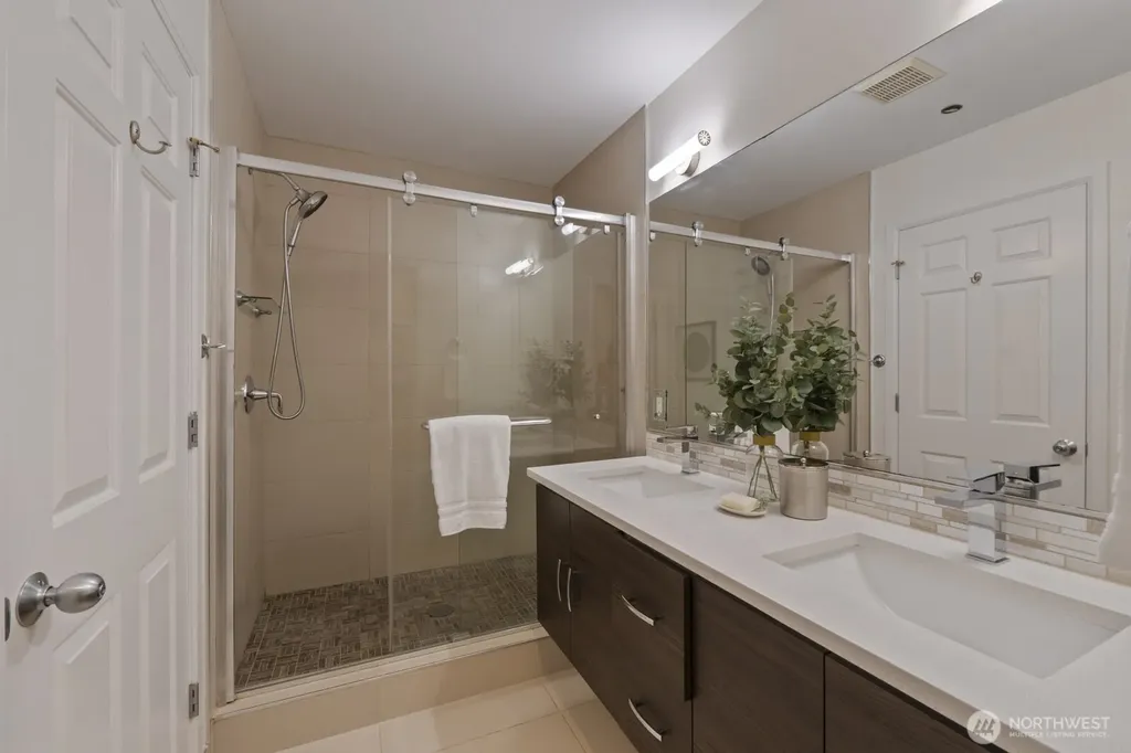 71 Sunset Court NW Issaquah WA 98027