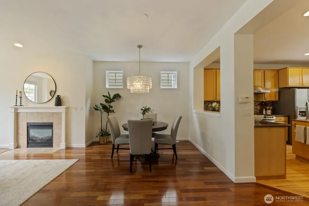71 Sunset Court NW Issaquah WA 98027