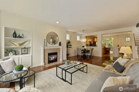 71 Sunset Court NW Issaquah WA 98027