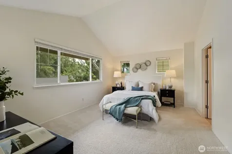 71 Sunset Court NW Issaquah WA 98027