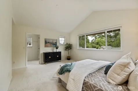 71 Sunset Court NW Issaquah WA 98027