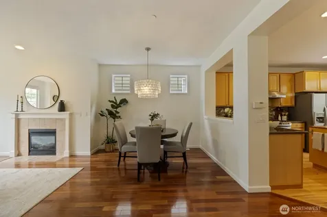 71 Sunset Court NW Issaquah WA 98027