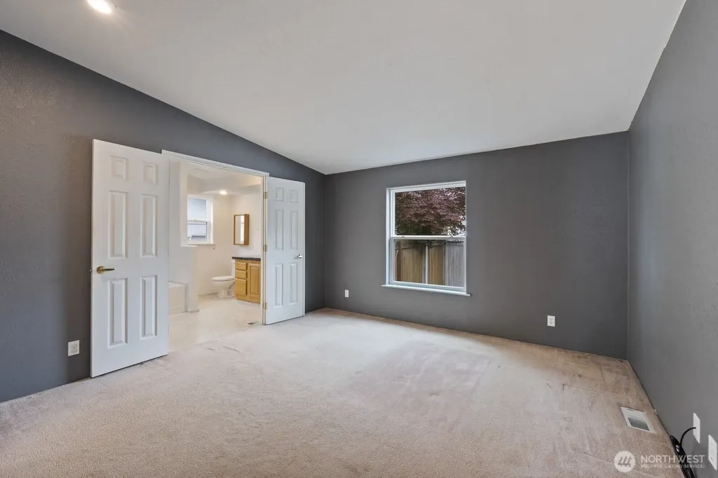 8331 15th Place SE Lake Stevens WA 98258