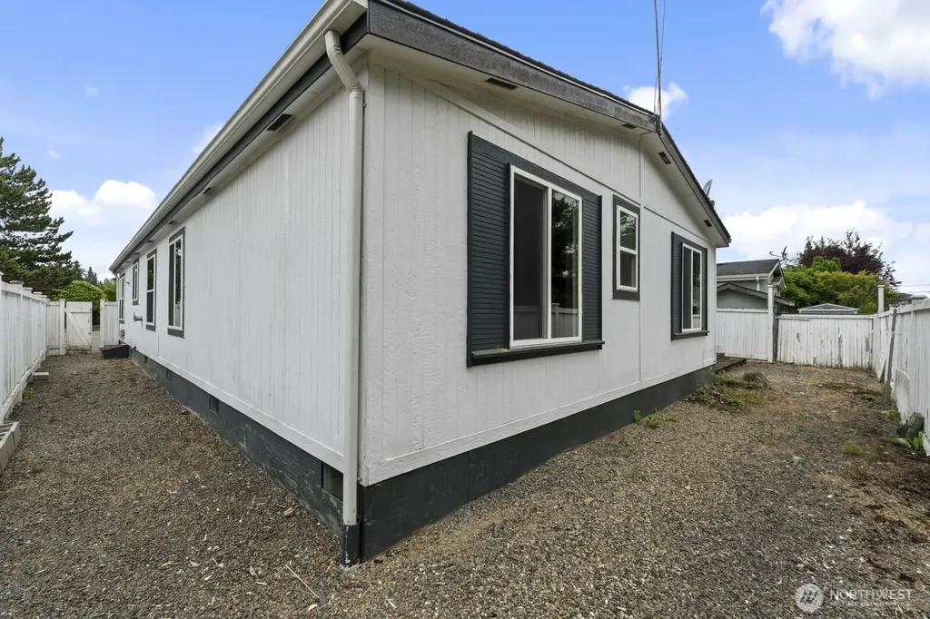 8331 15th Place SE Lake Stevens WA 98258