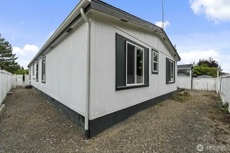 8331 15th Place SE Lake Stevens WA 98258