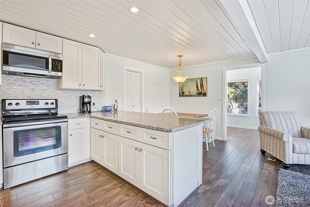 781 Camden Court SW Ocean Shores WA 98569
