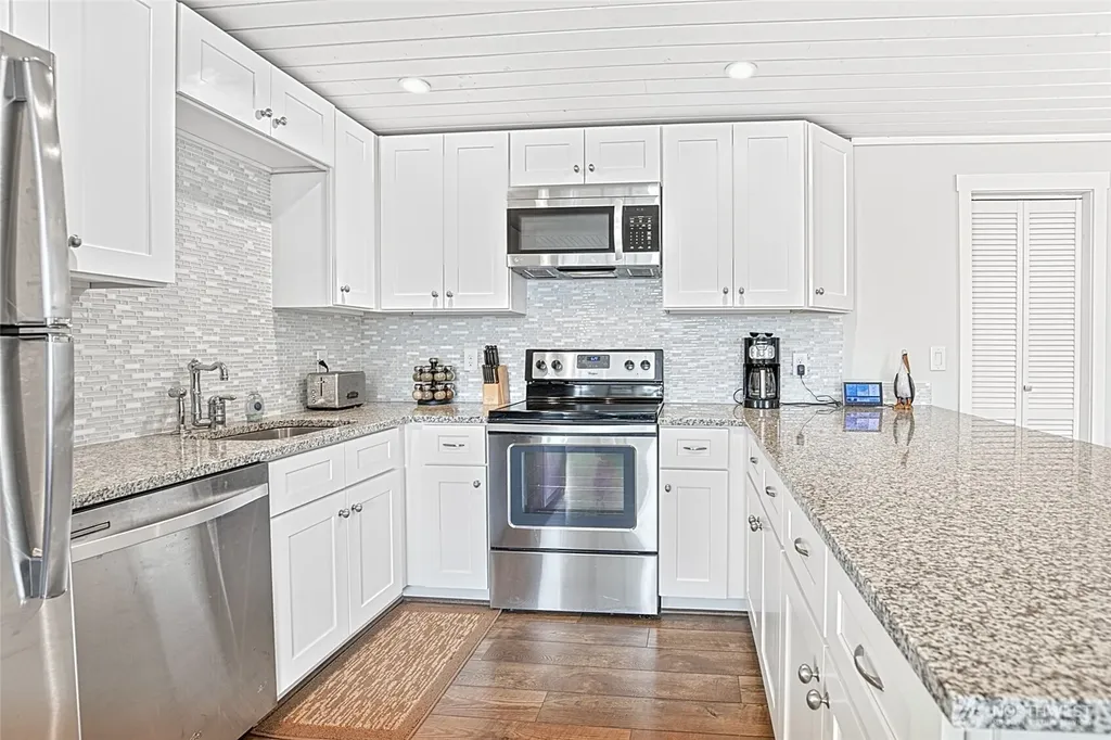 781 Camden Court SW Ocean Shores WA 98569