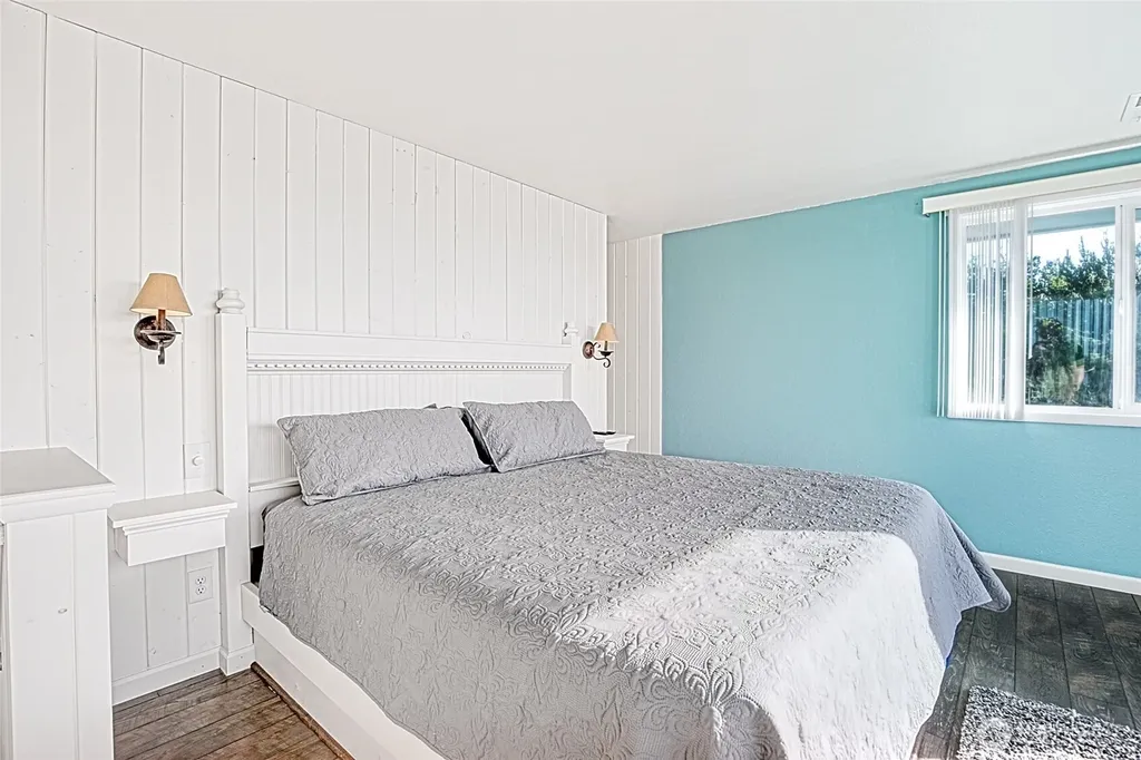 781 Camden Court SW Ocean Shores WA 98569