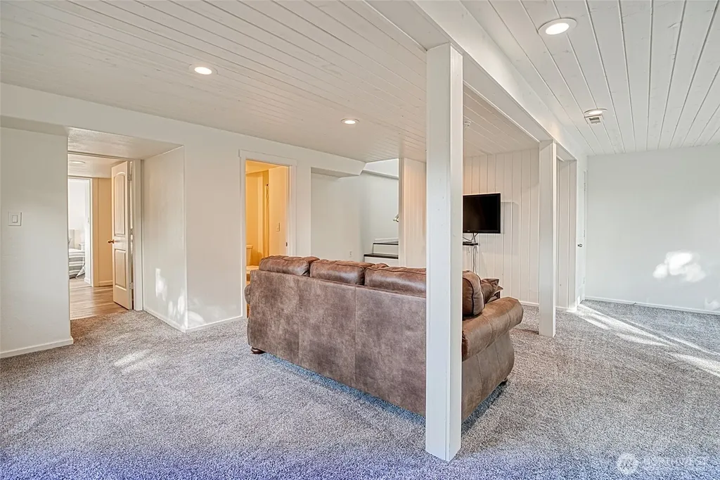 781 Camden Court SW Ocean Shores WA 98569