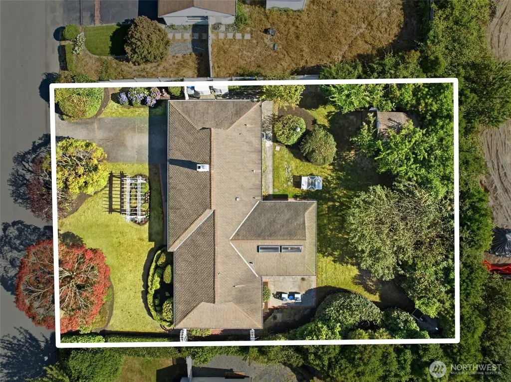 1016 Sunset Way Bellevue WA 98004