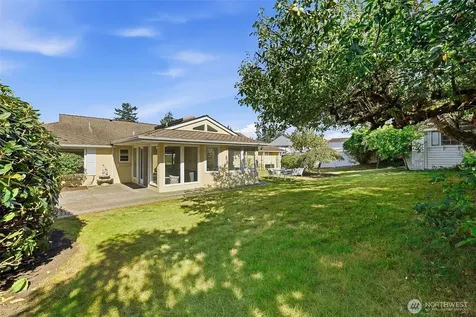 1016 Sunset Way Bellevue WA 98004