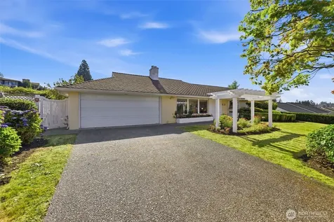 1016 Sunset Way Bellevue WA 98004