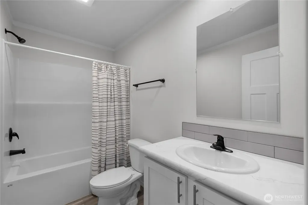 10 E Barnsby Place Shelton WA 98584