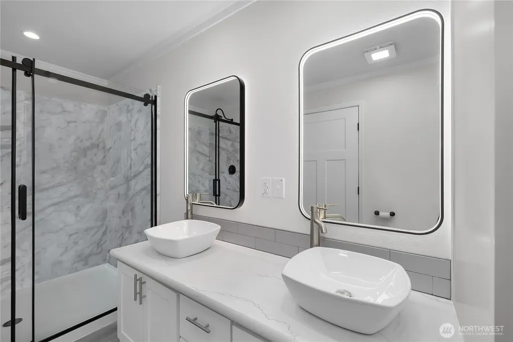 10 E Barnsby Place Shelton WA 98584