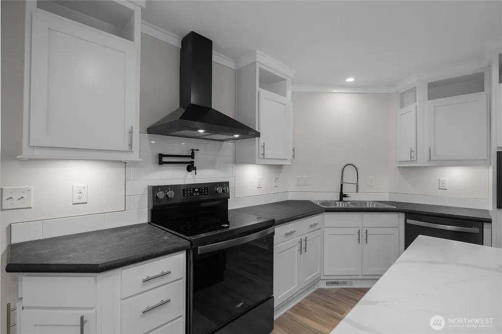 10 E Barnsby Place Shelton WA 98584