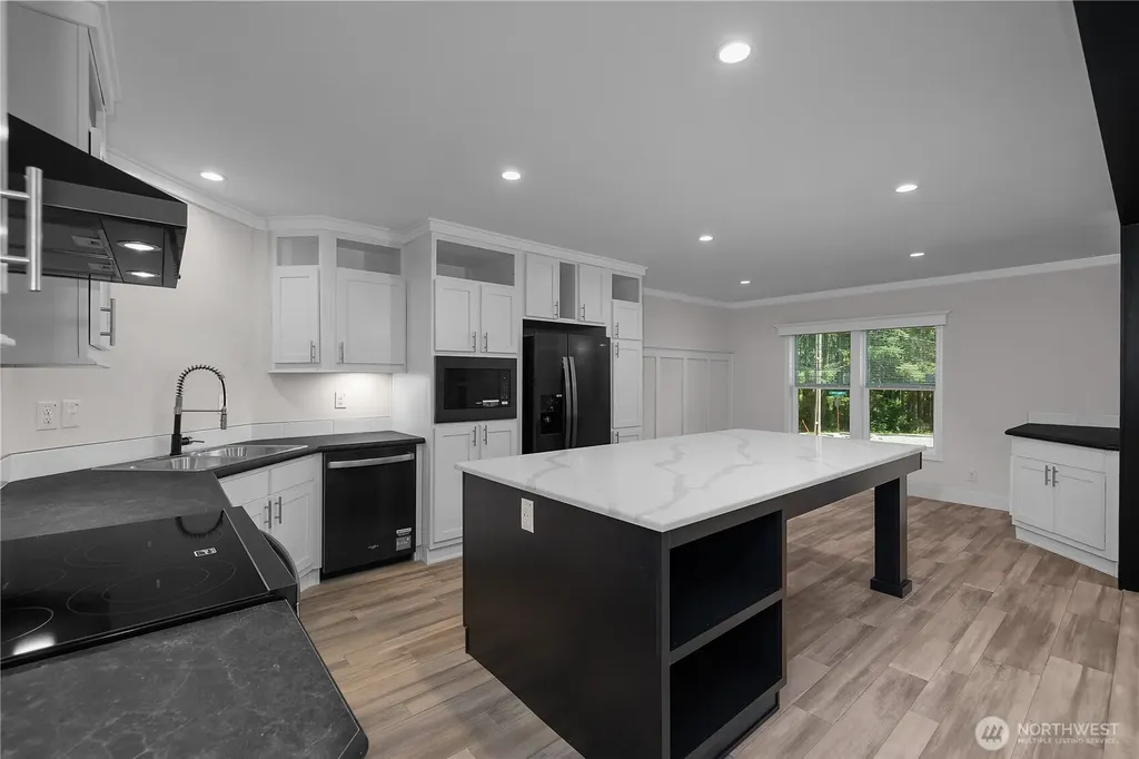 10 E Barnsby Place Shelton WA 98584