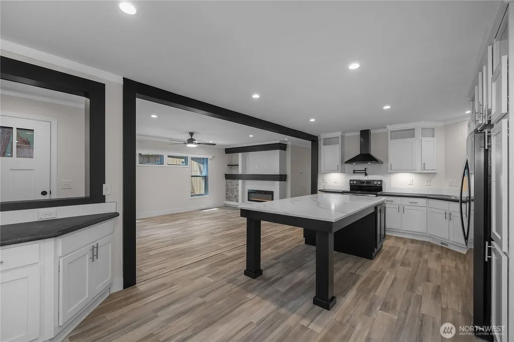 10 E Barnsby Place Shelton WA 98584