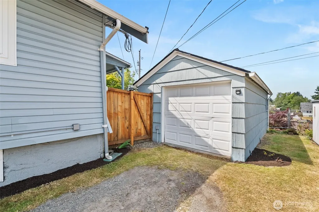 1460 S Fife Street Tacoma WA 98405